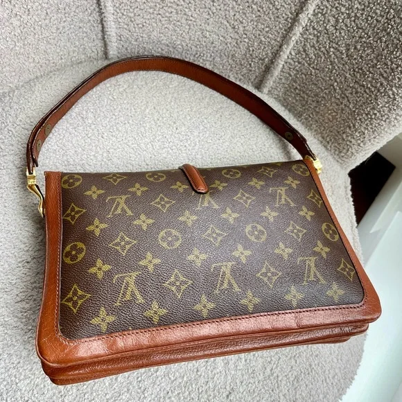 RARE Louis Vuitton Dauphine Classic Monogram Shoulder Bag Vintage - Picture 6 of 17